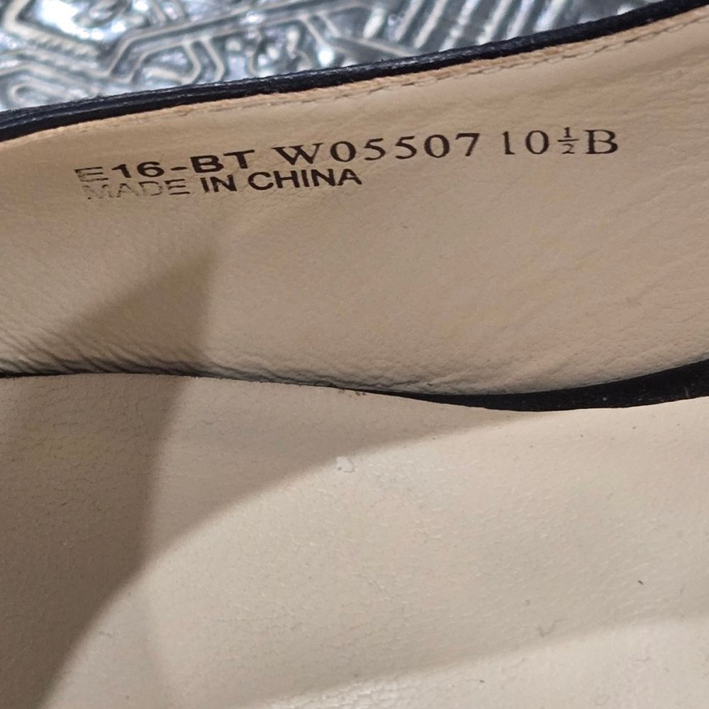 🐢 Cole Haan Antoinette Grand Pump 4" heel size 10.5 Exceptional condtion. - Picture 13 of 17